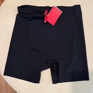 Spanx Black Shapewear Shorts Large NWT